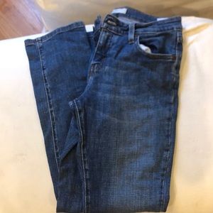 Levi Mid Rise straight leg jeans